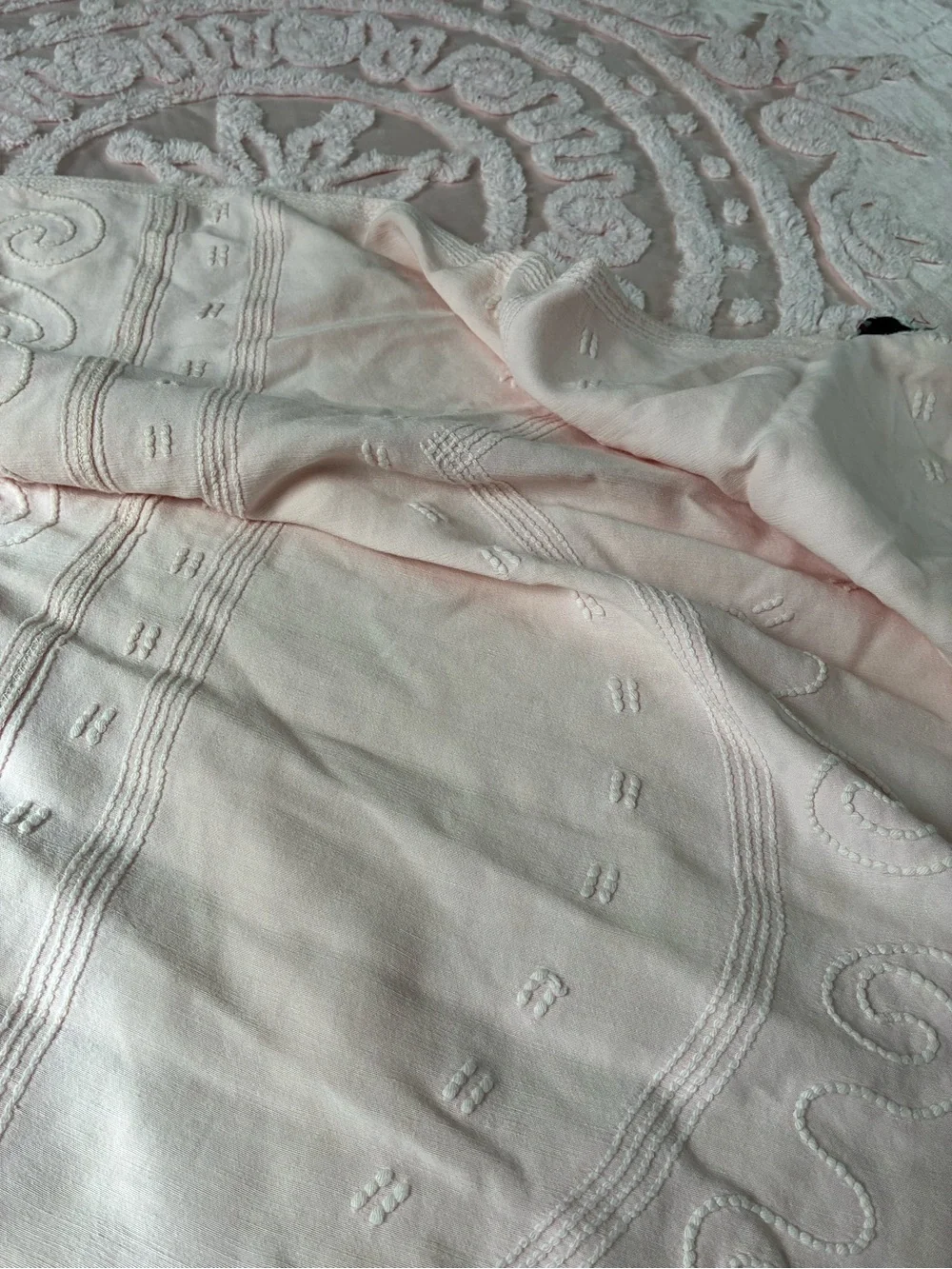 Vintage Everwear Satin Chenille Bedspread Pink Medallion Hollywood Glam Lg Queen